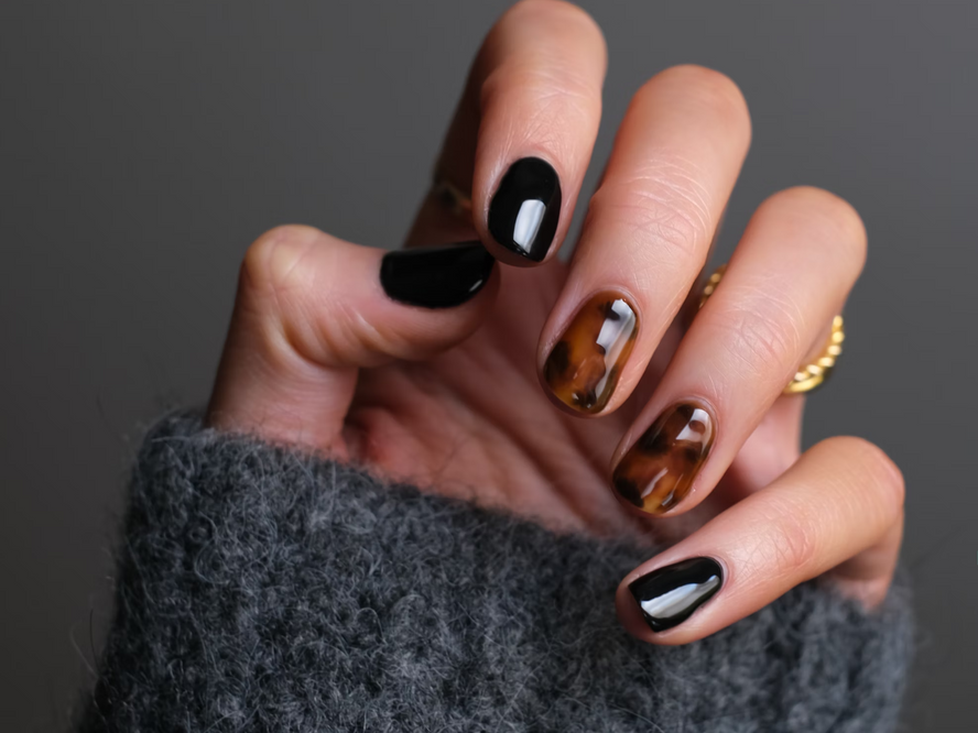 What Are Halo Nails and Why Are They a Must-Have for Your Manicure?