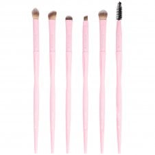 Makeup Revolution Create Fluffy Blending Brush R4